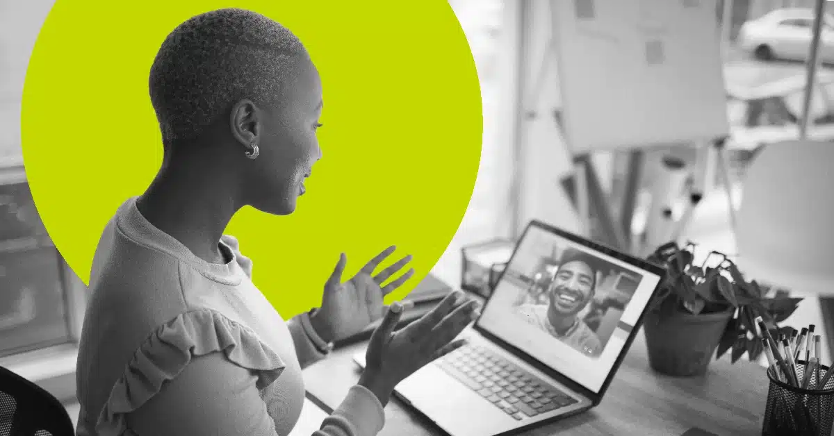 Woman speaking with someone 1-on-1 during a webinar.