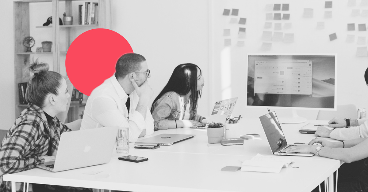 A group of marketers learning about Yahoo Sender Hub features.